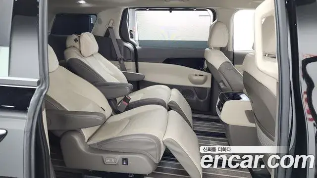 Kia Carnival 2024 — Фото 12/20
