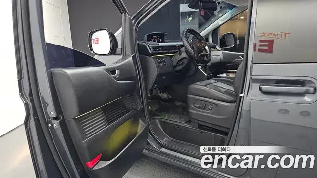 Hyundai Staria 2024 — Photo 10/20