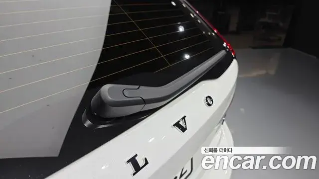 Volvo V90 Cross Country 2024 — ფოტო 16/20