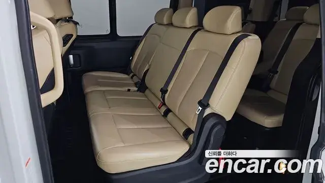 Hyundai Staria 2023 — Фото 12/20