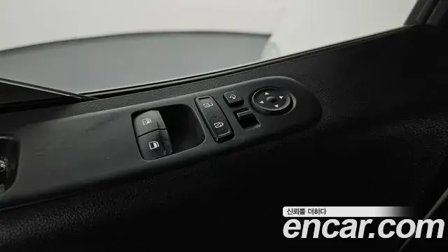 Hyundai Staria 2023 — Фото 20/20