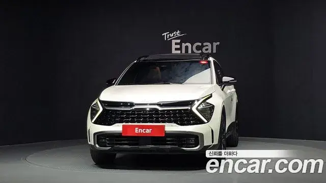 Kia Sportage 2021 — Фото 3/20