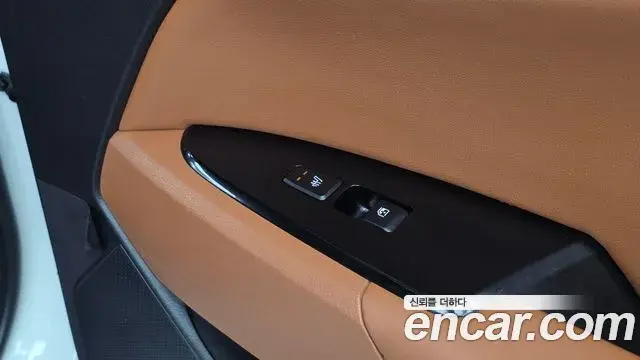Kia Sportage 2021 — Фото 19/20