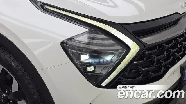 Kia Sportage 2021 — Photo 3/32
