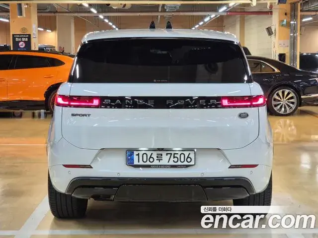 Land Rover Range Rover Sport 2023 — ფოტო 6/20