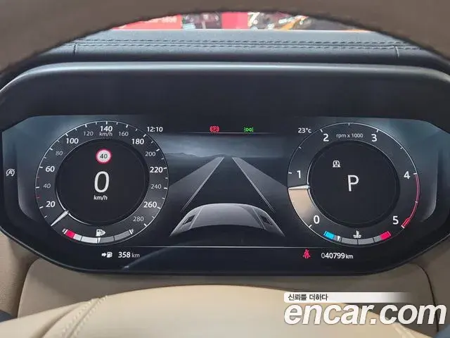 Land Rover Range Rover Sport 2023 — ფოტო 13/20