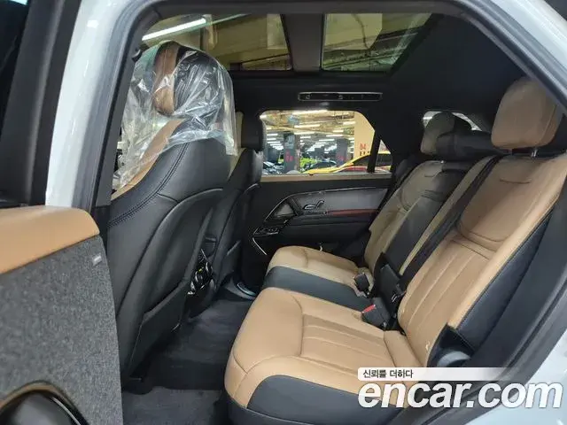 Land Rover Range Rover Sport 2023 — ფოტო 4/20