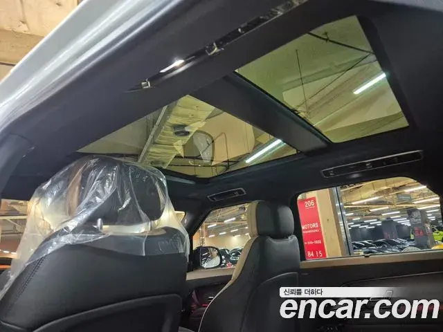 Land Rover Range Rover Sport 2023 — ფოტო 18/20