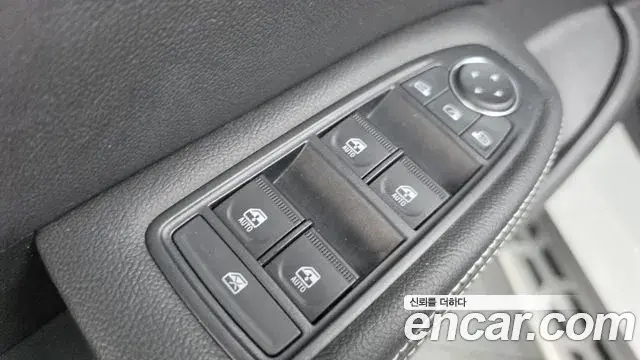 Renault Samsung XM3 2022 — ფოტო 5/32