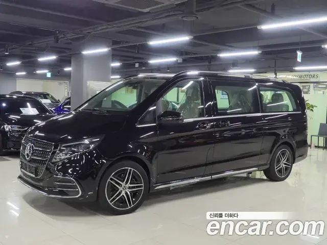 Mercedes-Benz V-Class 2025 — Фото 1/18