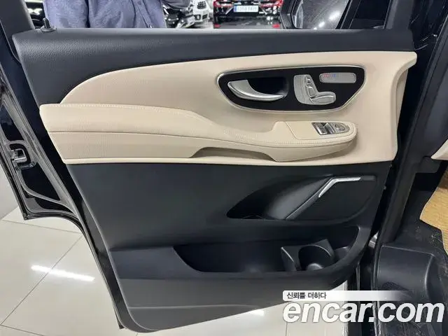 Mercedes-Benz V-Class 2025 — Фото 5/18