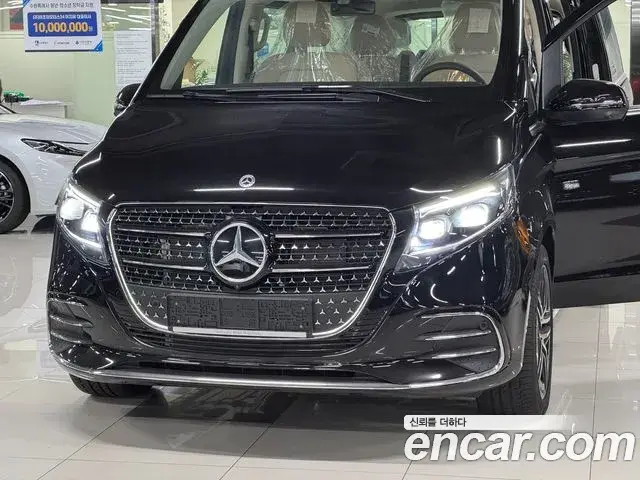 Mercedes-Benz V-Class 2025 — Фото 16/18