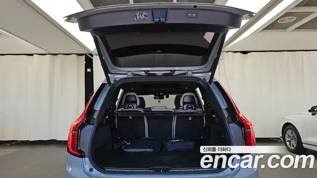 Volvo XC90 2025 — Фото 20/20