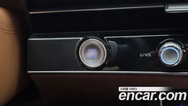 Genesis GV70 2024 — Photo 18/37
