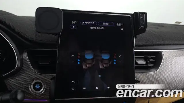 Renault Samsung Arkana 2025 — Фото 18/20