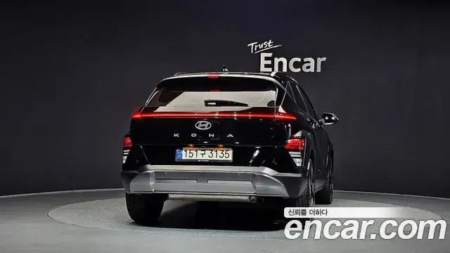 Hyundai Kona 2023 — Фото 4/20