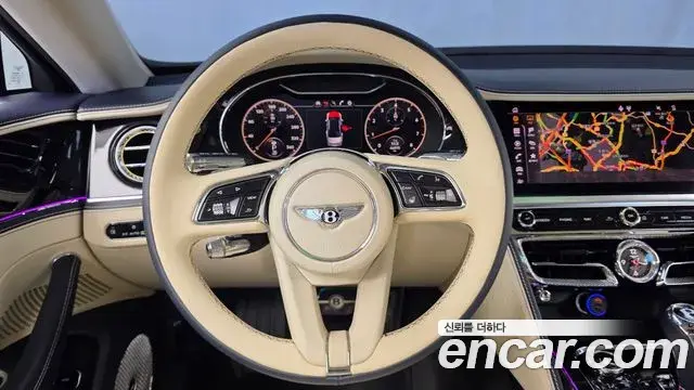 Bentley Flying Spur 2021 — Фото 13/20