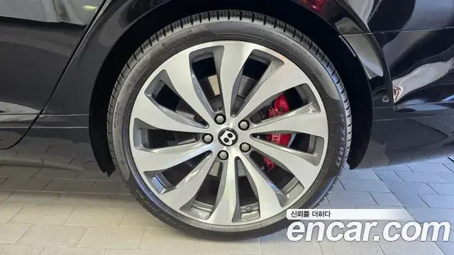 Bentley Flying Spur 2021 — Şəkil 19/34