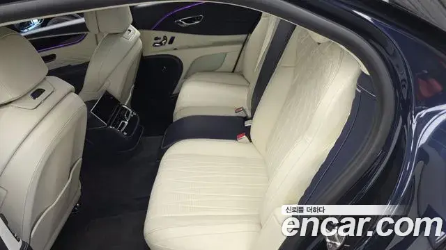Bentley Flying Spur 2021 — Şəkil 33/34