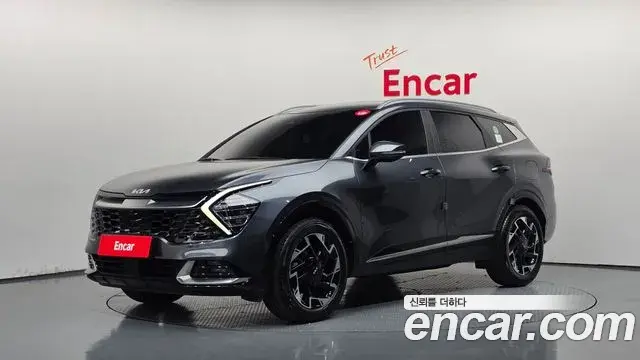 Kia Sportage 2023 — Фото 1/20