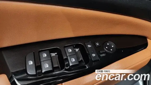 Kia Sportage 2023 — ფოტო 10/32