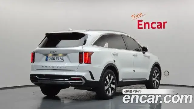 Kia Sorento 2022 — Фото 2/20