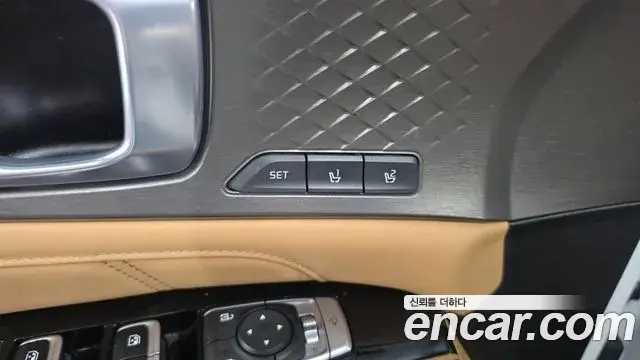 Kia Sorento 2022 — Фото 19/20