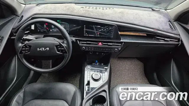 Kia Niro 2023 — Photo 7/20