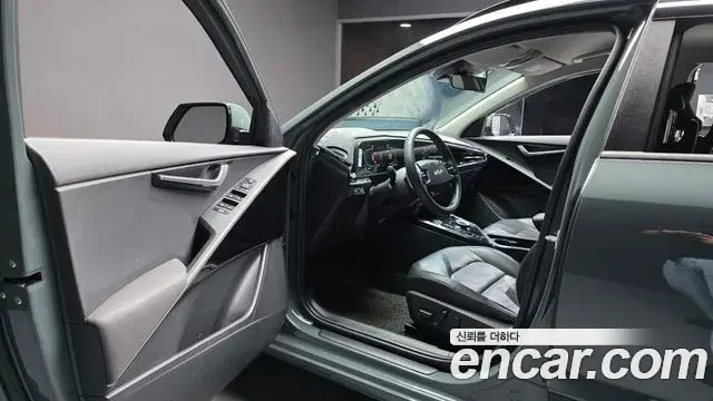 Kia Niro 2023 — Photo 10/20