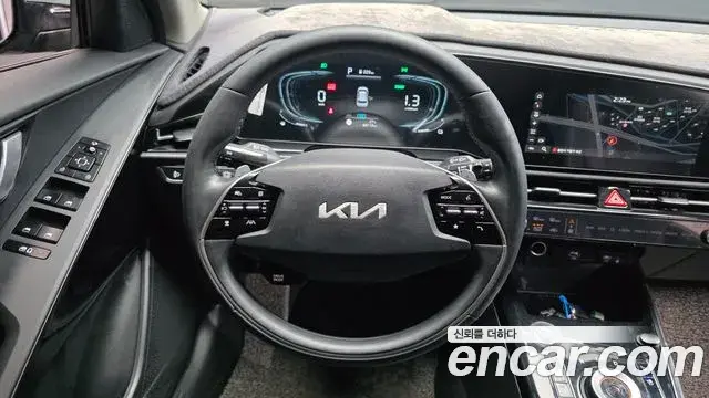 Kia Niro 2023 — Photo 14/20