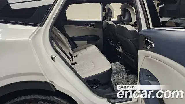 Kia Sportage 2025 — Фото 11/20