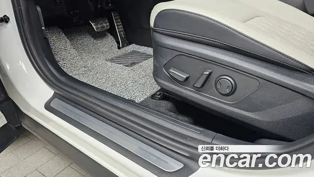 Kia Sportage 2025 — Photo 10/33