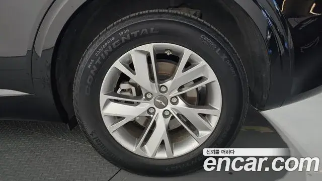 Genesis GV70 2022 — ფოტო 16/32