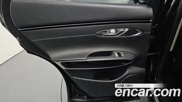 Genesis GV70 2022 — ფოტო 8/32
