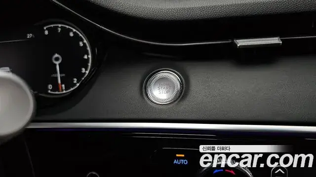 Genesis GV70 2022 — ფოტო 11/32
