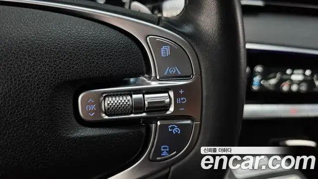 Genesis GV70 2022 — ფოტო 1/32