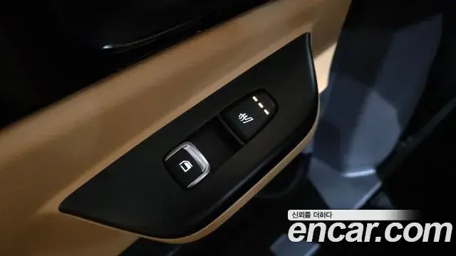 Kia Carnival 2022 — Фото 19/20