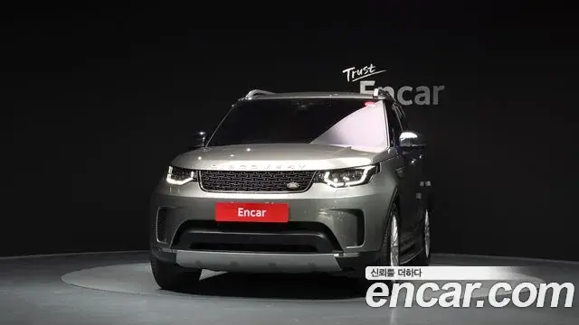 Land Rover Discovery 5 2018 — Фото 3/20