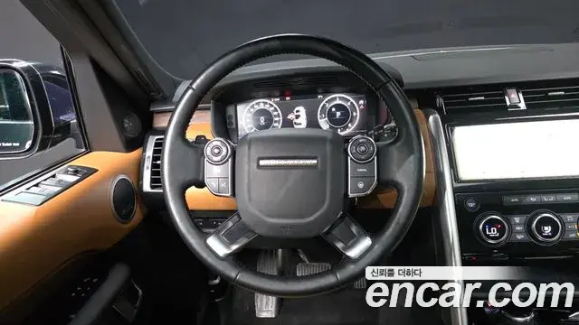 Land Rover Discovery 5 2018 — Фото 13/20