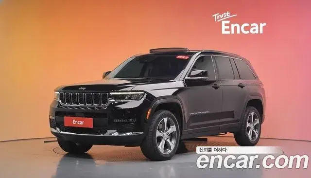 Jeep Grand Cherokee 2023 — Фото 1/20