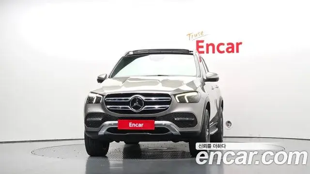 Mercedes-Benz GLE-Class 2021 — Photo 3/20