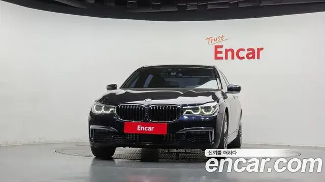BMW 7 Series 2018 — Фото 3/20