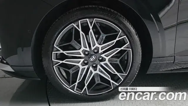 Hyundai Grandeur 2023 — Photo 5/20