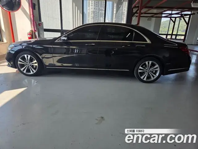 Mercedes-Benz S-Class 2018 — Фото 9/16