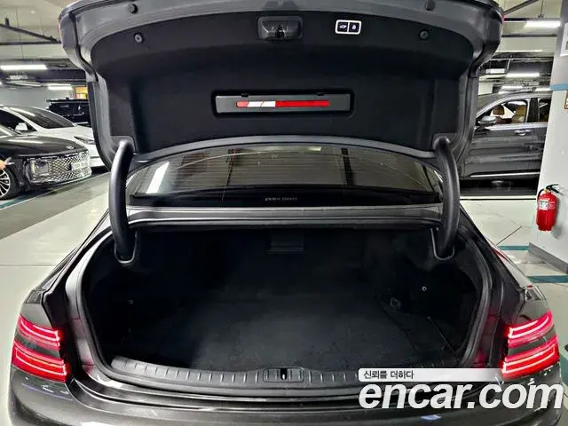 Genesis Electrified G80 2021 — Photo 5/20