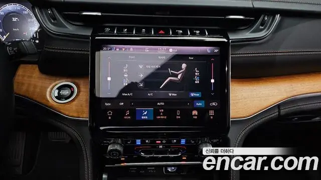 Jeep Grand Cherokee 2021 — Фото 14/20