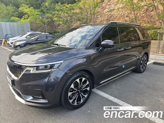 Kia Carnival 2021 — Photo 9/20