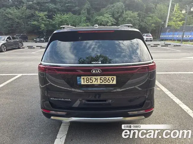 Kia Carnival 2021 — Photo 3/20