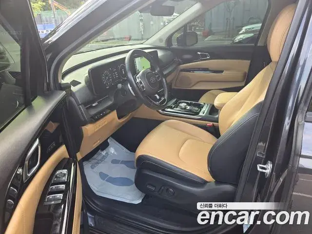 Kia Carnival 2021 — Photo 8/20