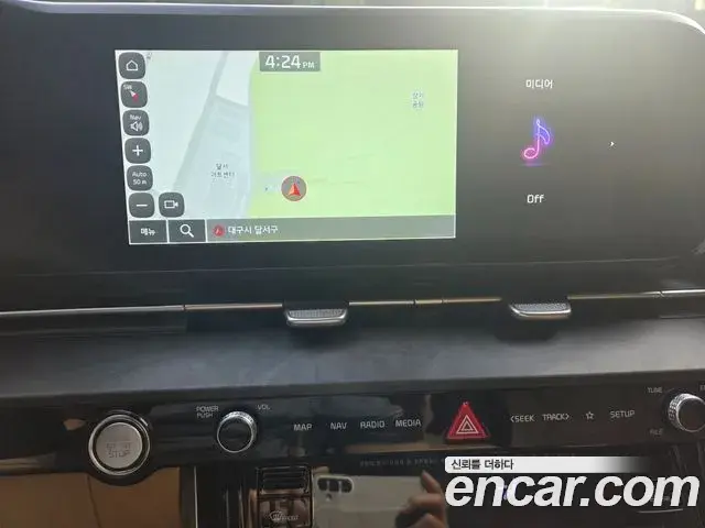 Kia Carnival 2021 — Photo 11/20